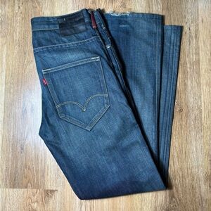 Rare 2000s Levi’s from Asia  31x32